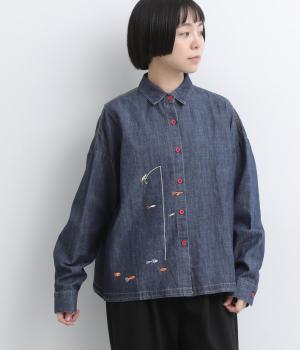 刺繍入りデニムシャツ（ブルー・F）