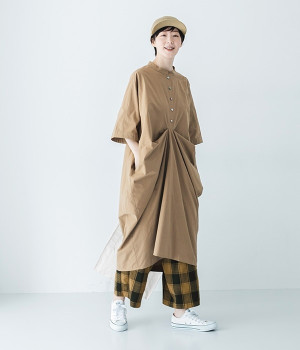 ナチュラルコットンタックワンピース(ナッツブラウン-ONESIZE)