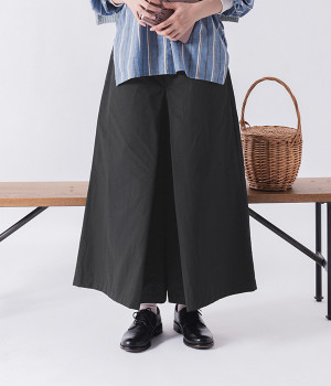 フロントタックワイドパンツ(ブラック-ONESIZE)