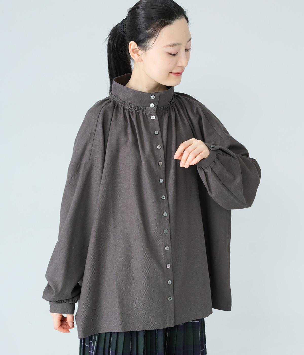 コットンリネンハイネックブラウス｜&yarn（アンドヤーン）の商品詳細