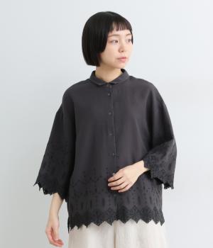 コットンリネンスカラップ刺繍7分袖ブラウス(チャコール-M)