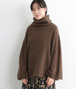 ナチュラルウールニット　横編みタートルプルオーバー