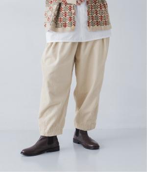 コットン変形コーデュロイ　裾ダーツパンツ(ライトベージュ-F)