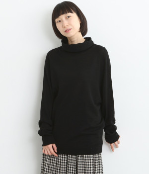 ハイゲージニット弱縮タートルプルオーバー