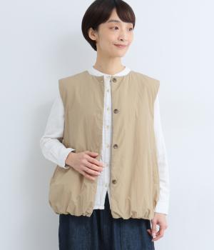 中綿キルティング　ノーカラーベスト(ベージュ-F)