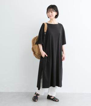 コットン天竺　バックギャザードッキングワンピース(ブラック-F)