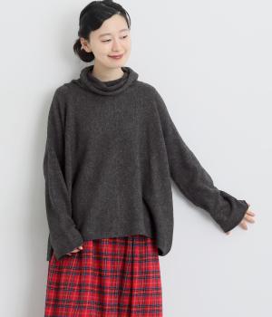 ラムズウールニット 柄編みタートルプルオーバー（チャコール・F）