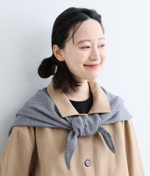 コットンウールエンボスライク 三角スカーフ（ネイビーチドリ・F）