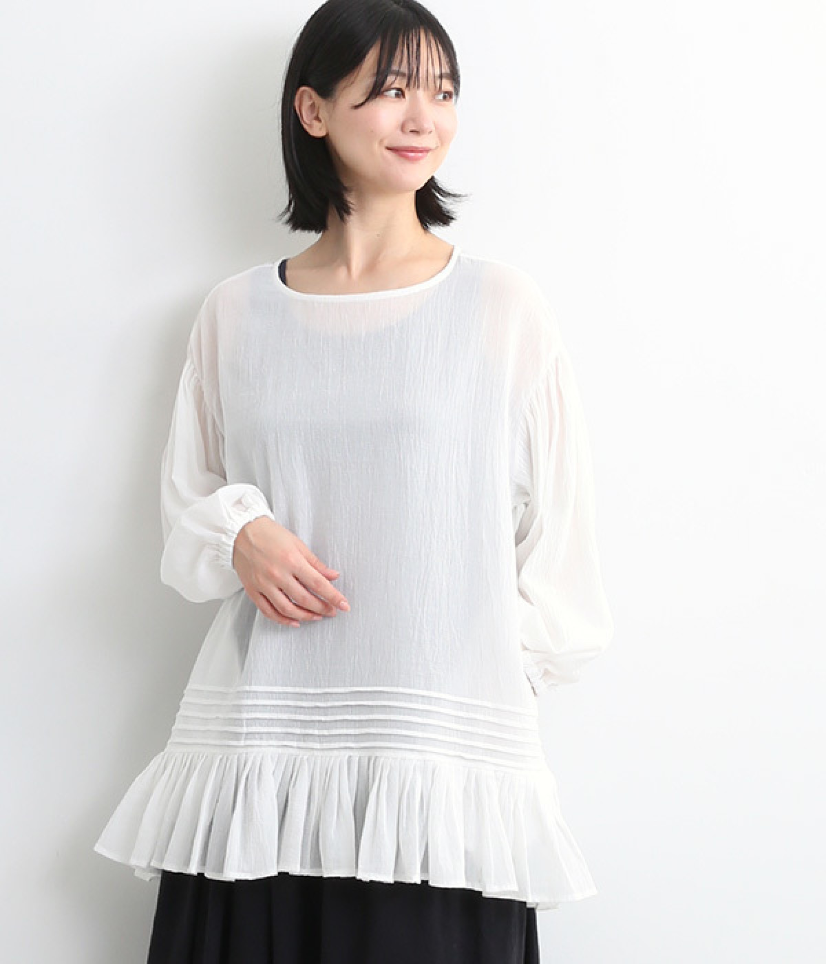 コットンワッシャー　前後2WAY裾フリルシャツ(オフホワイト-ONESIZE)