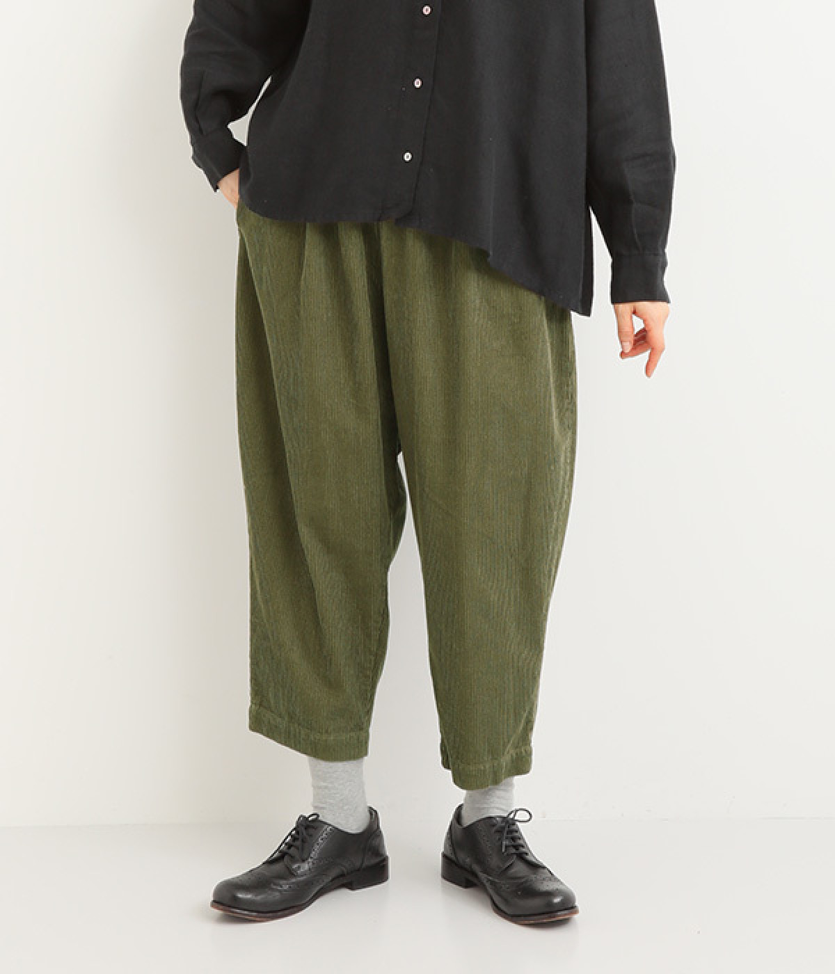 8Wコーデュロイ コクーンパンツ(カーキ-M)