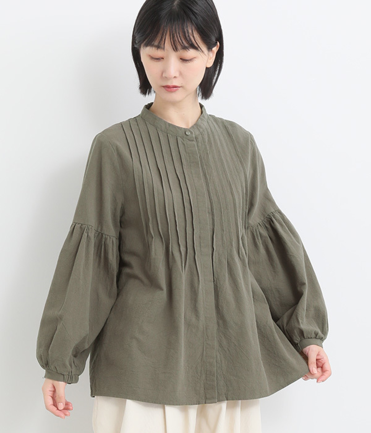 コットンオックス 前後タックパフスリーブブラウス(チャコール-M)