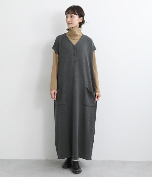 Vネックニットノースリーブワンピース(チャコール-L)