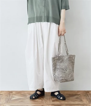 コットンハイカウントチノタックワイドパンツ