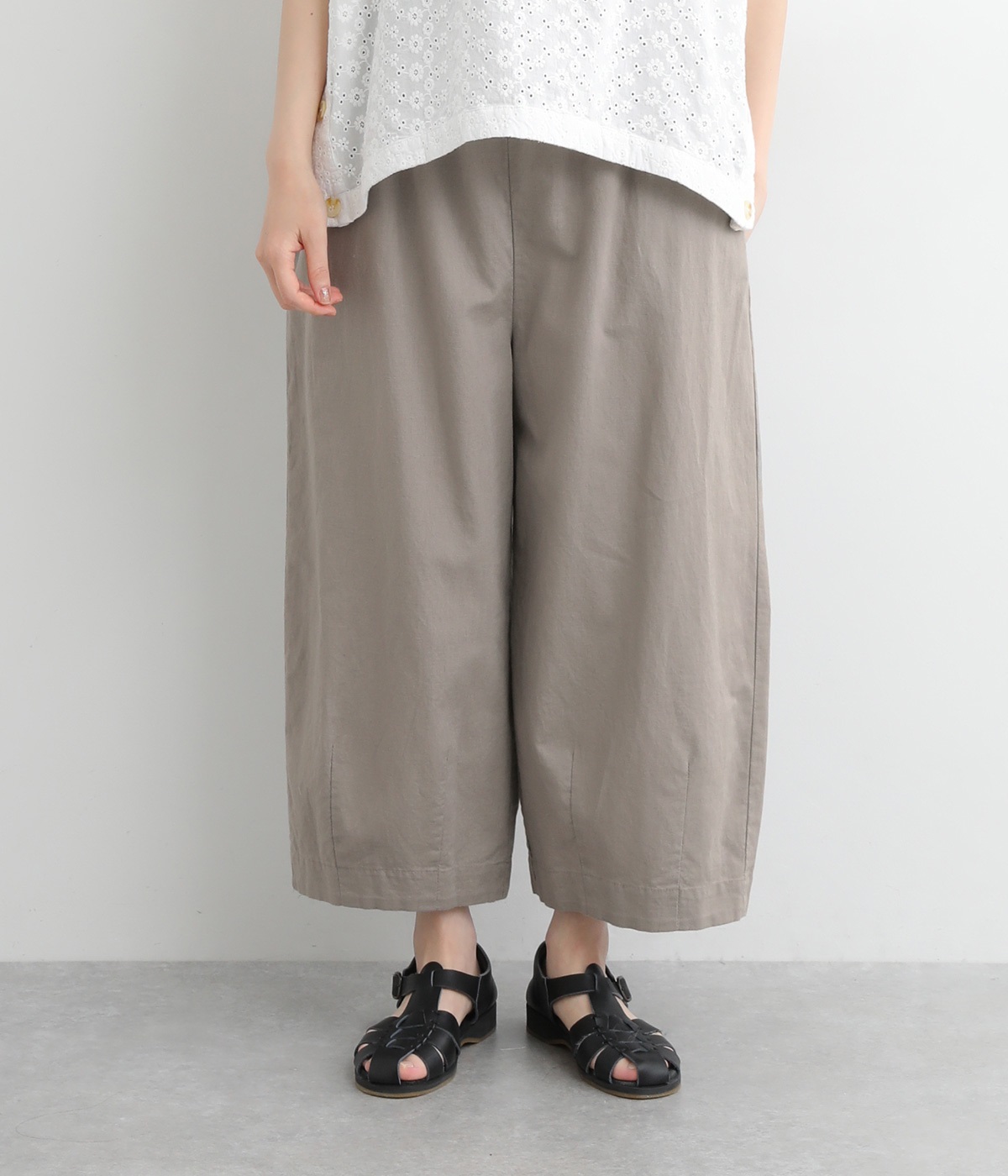 コットンリネンオックス裾タックパンツ(グレー-M)