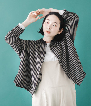 別注｜ストライプスタンドカラーブラウス(ブラック-L)