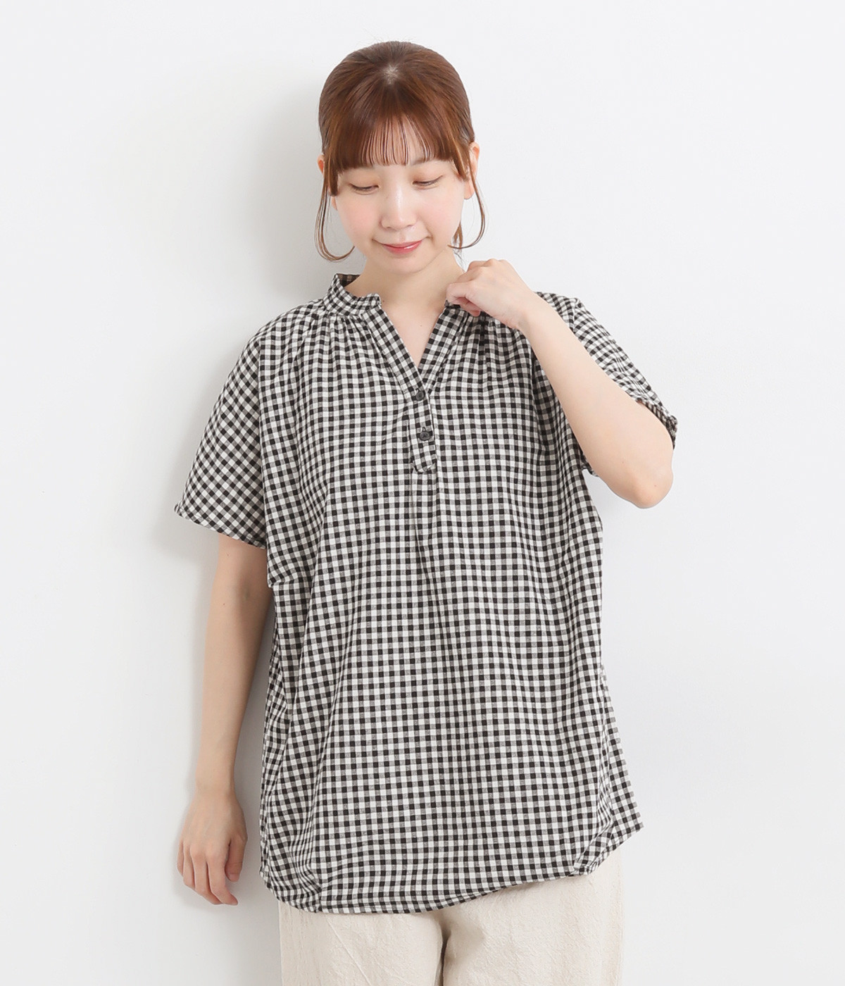 ギンガムヘンリーネックブラウス(ブラックチェック2-M)