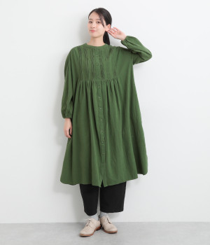 コットン15番ワッシャーピンタックバンドカラーワンピース(グリーン-L)