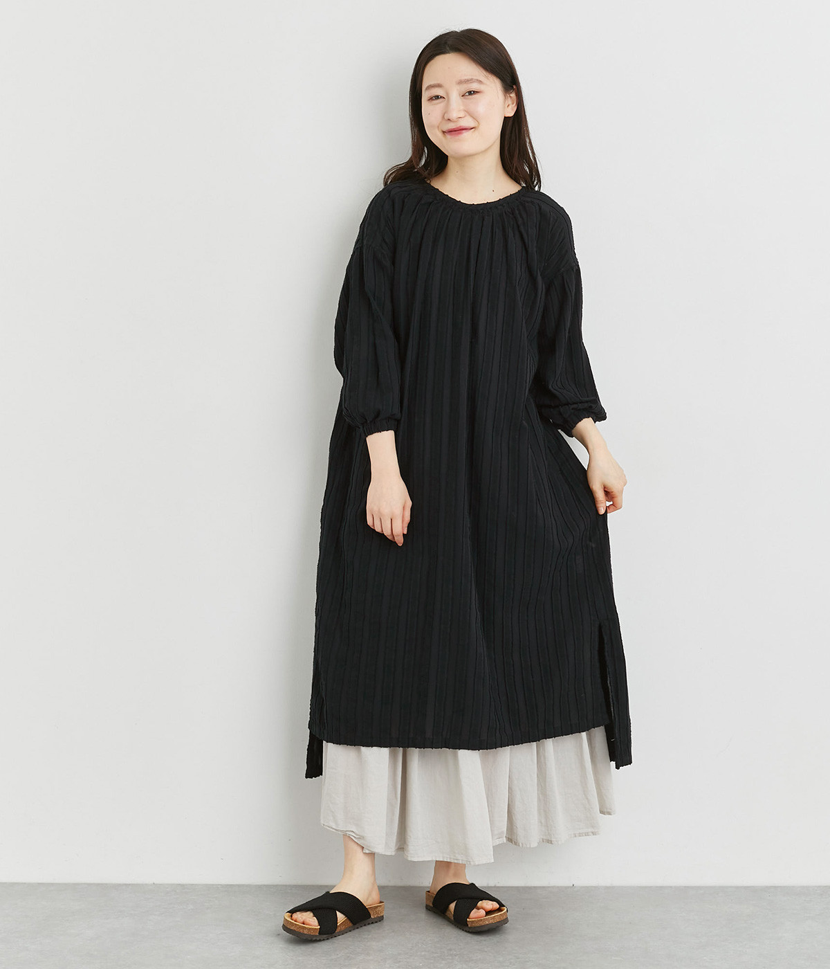 コットンローンライトドビーストライプリラックスワンピース(クロ-ONESIZE)