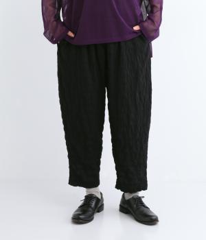 シャーリングテーパードパンツ(クロ-L)
