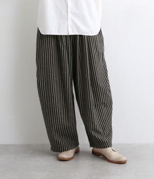 コットンビエラストライプ膝タックパンツ(クロ-L)