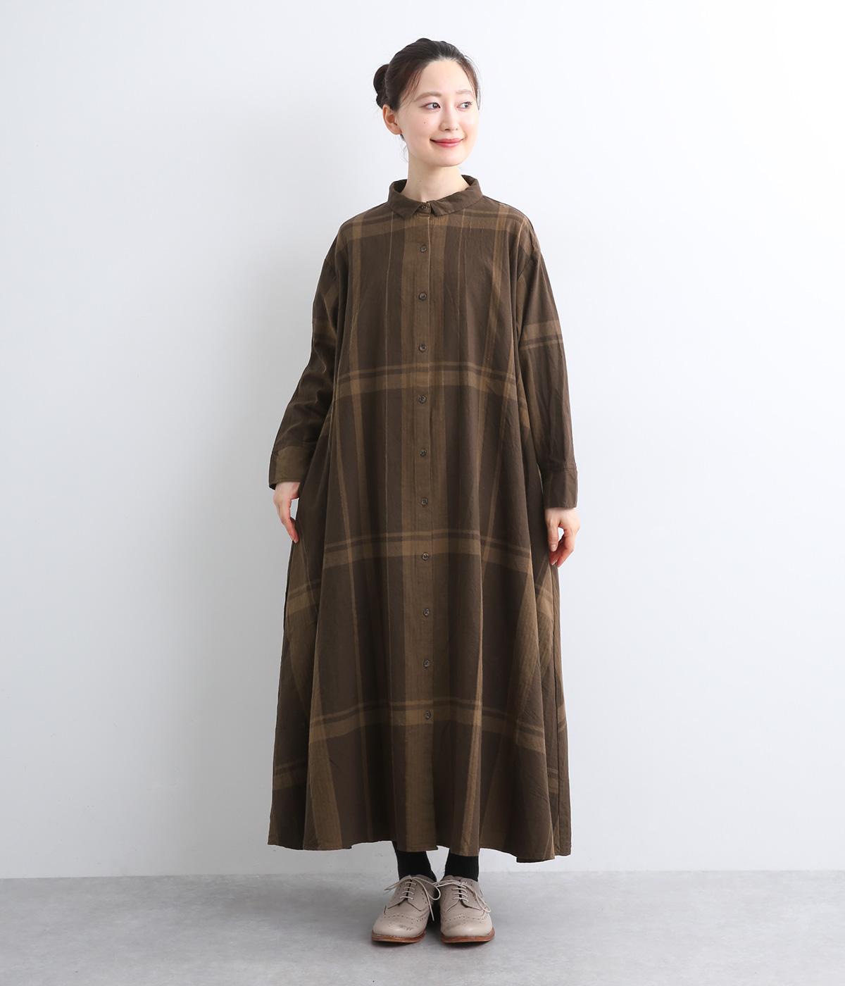 コットンリネンビッグチェックシャツワンピース(ブラウン-M)