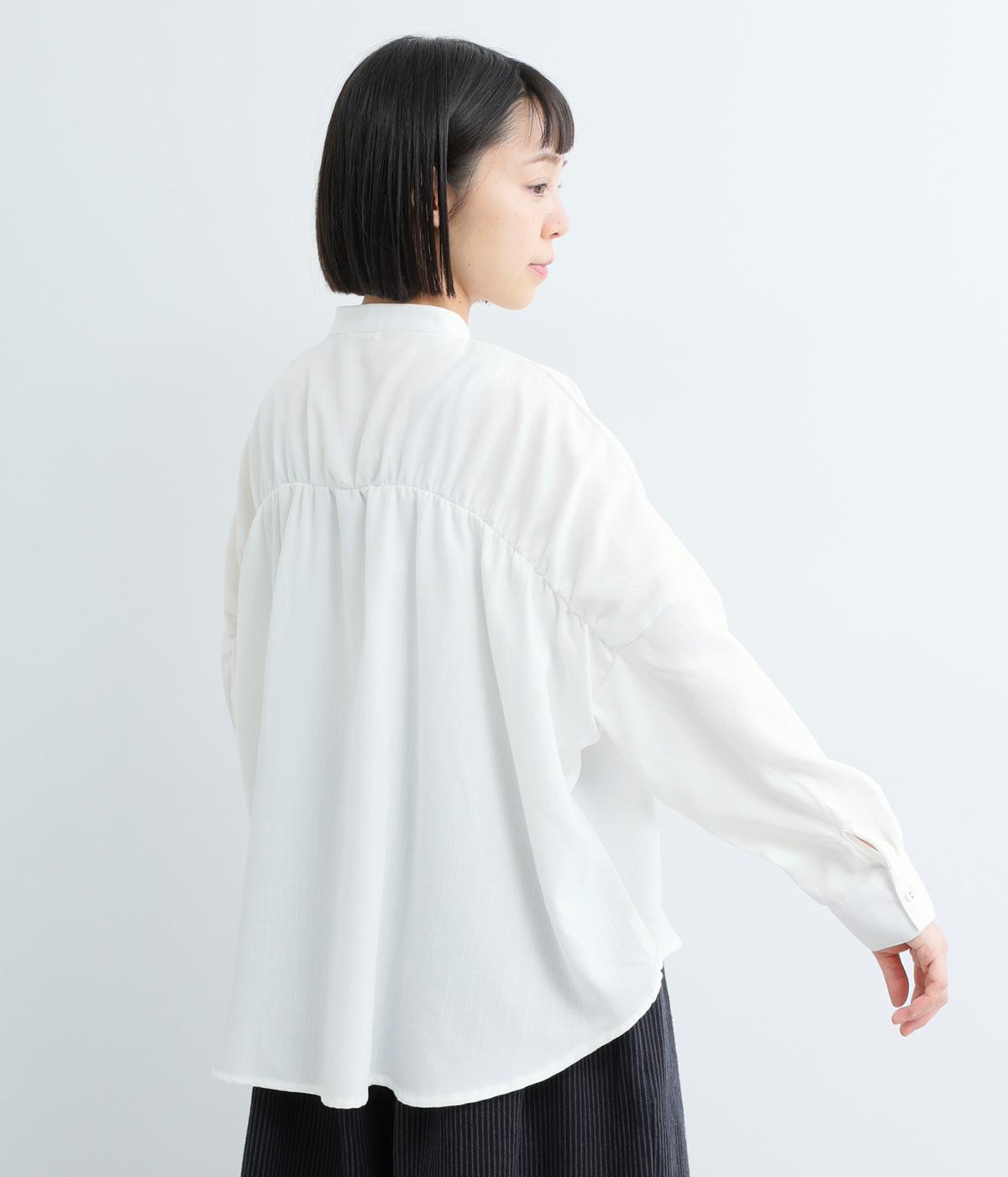 T/Rスラブ　バックギャザーバンドカラーブラウス(オフホワイト-M)