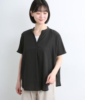 シャドウストライプ　キーネックプルオーバーブラウス(クロ-F)