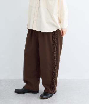 ウール混サイドフリルカーブパンツ（ブラウン・F）