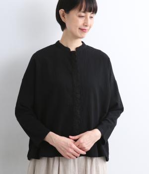 コットンオックスワッシャーフロントレース比翼ブラウス（ブラック・F）