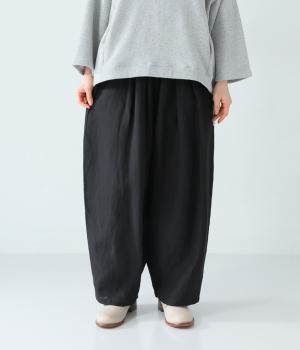 リネン100平織 　テーパードパンツ(ブラック-F)