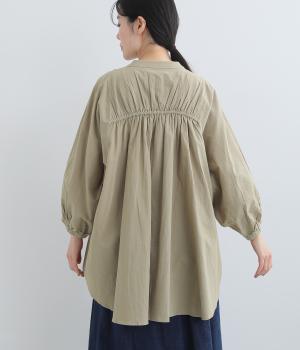 コットンローン　バックギャザーブラウス(ベージュ-F)