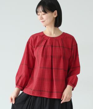 先染めチェック　センタータックプルオーバーブラウス(レッド-F)