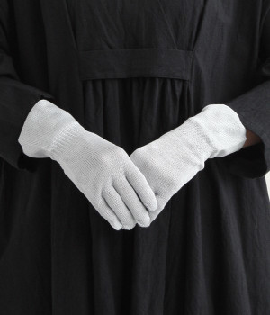 【おやすみケア】シルク100％手袋(空色-ONESIZE)