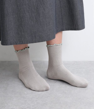 つま先に縫い目のない　シルクとコットンの靴下(銀色-ONESIZE)