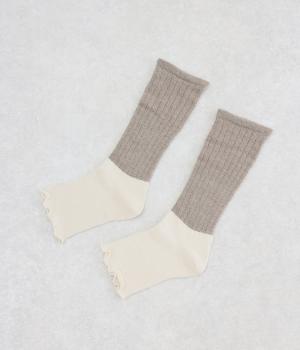 【おやすみケア】シルクとアルパカ混　つま先あき　おやすみソックス（くるみ色・F）