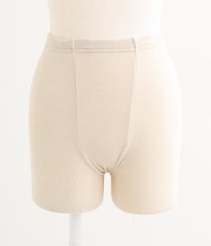 ニーレングスオーバーパンツ（オフホワイト・ONESIZE）