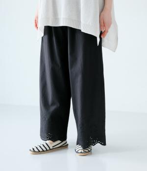 コットン裾刺繍ワイドパンツ(ブラック-F)