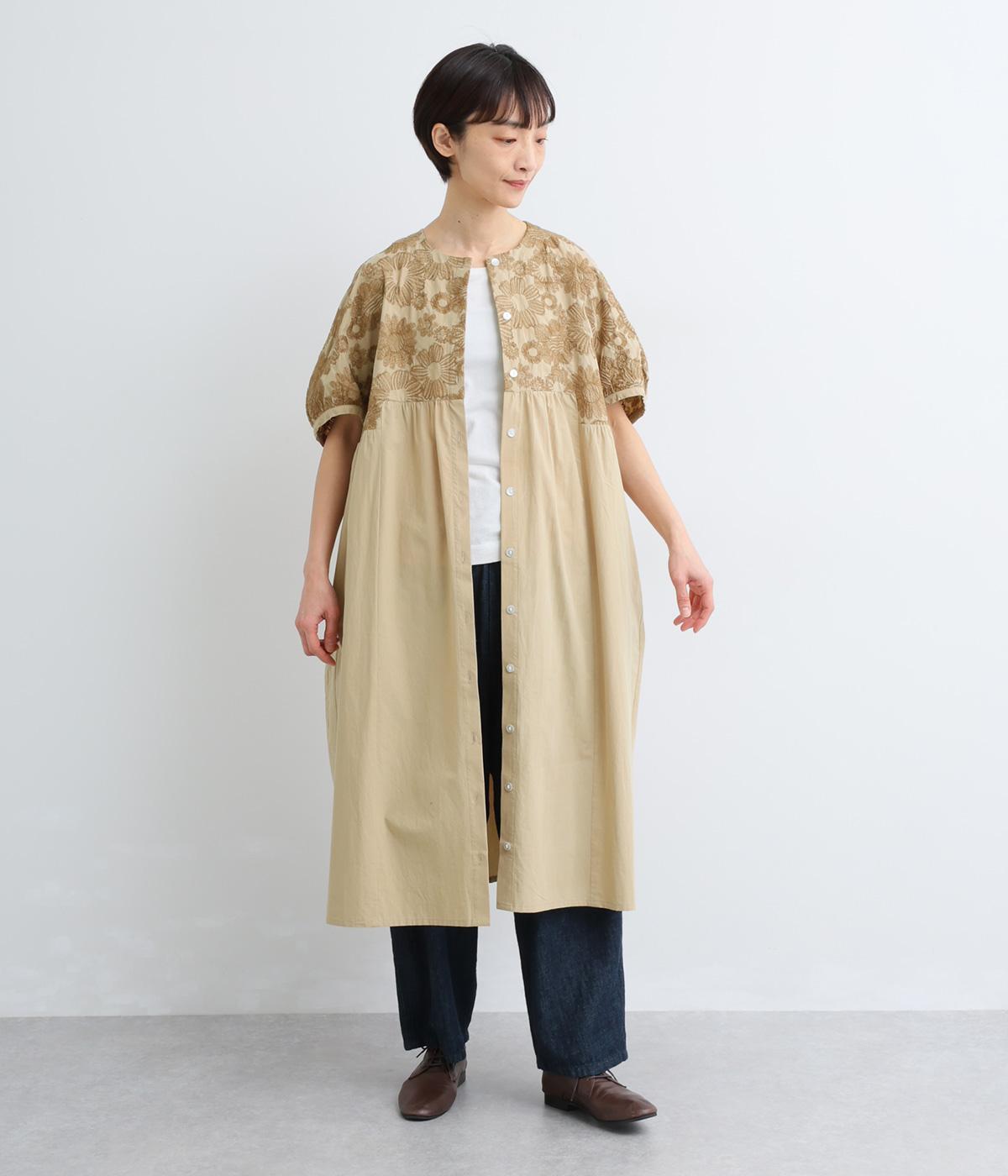 ナチュラルタイプライター大きなお花刺繍ワンピース(ベージュ-F)