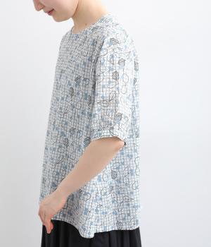 花プリント　プルオーバーブラウス