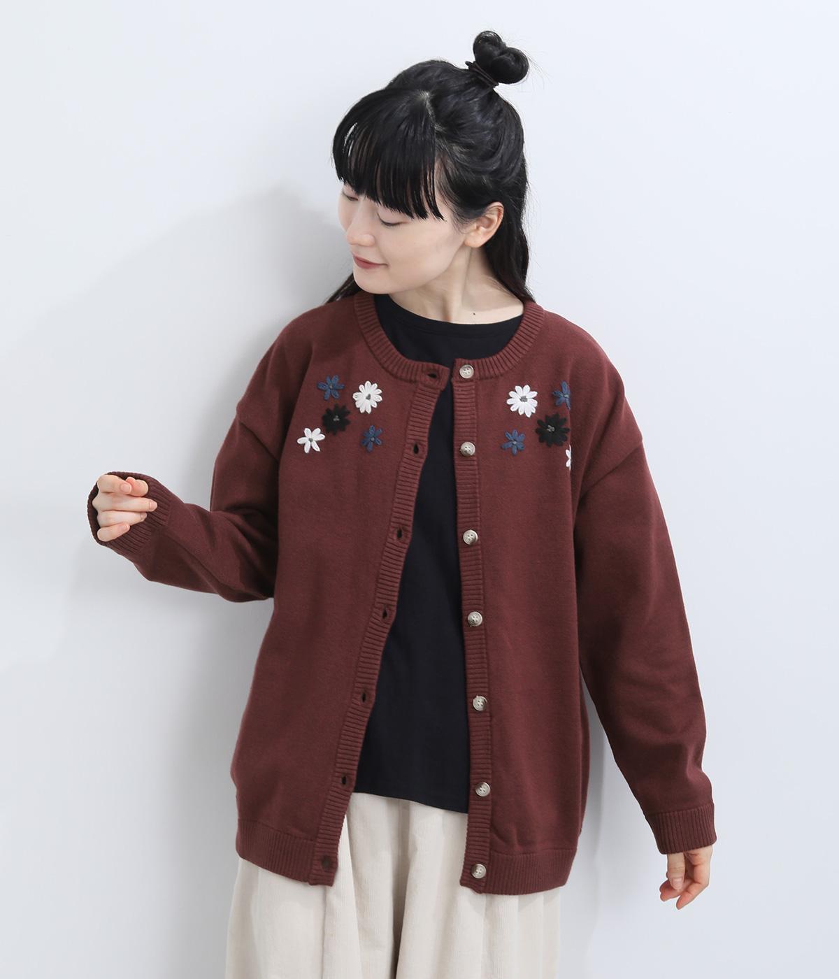 ふくもちニット 花手刺繍カーディガン｜Emago（イマゴ）の商品詳細