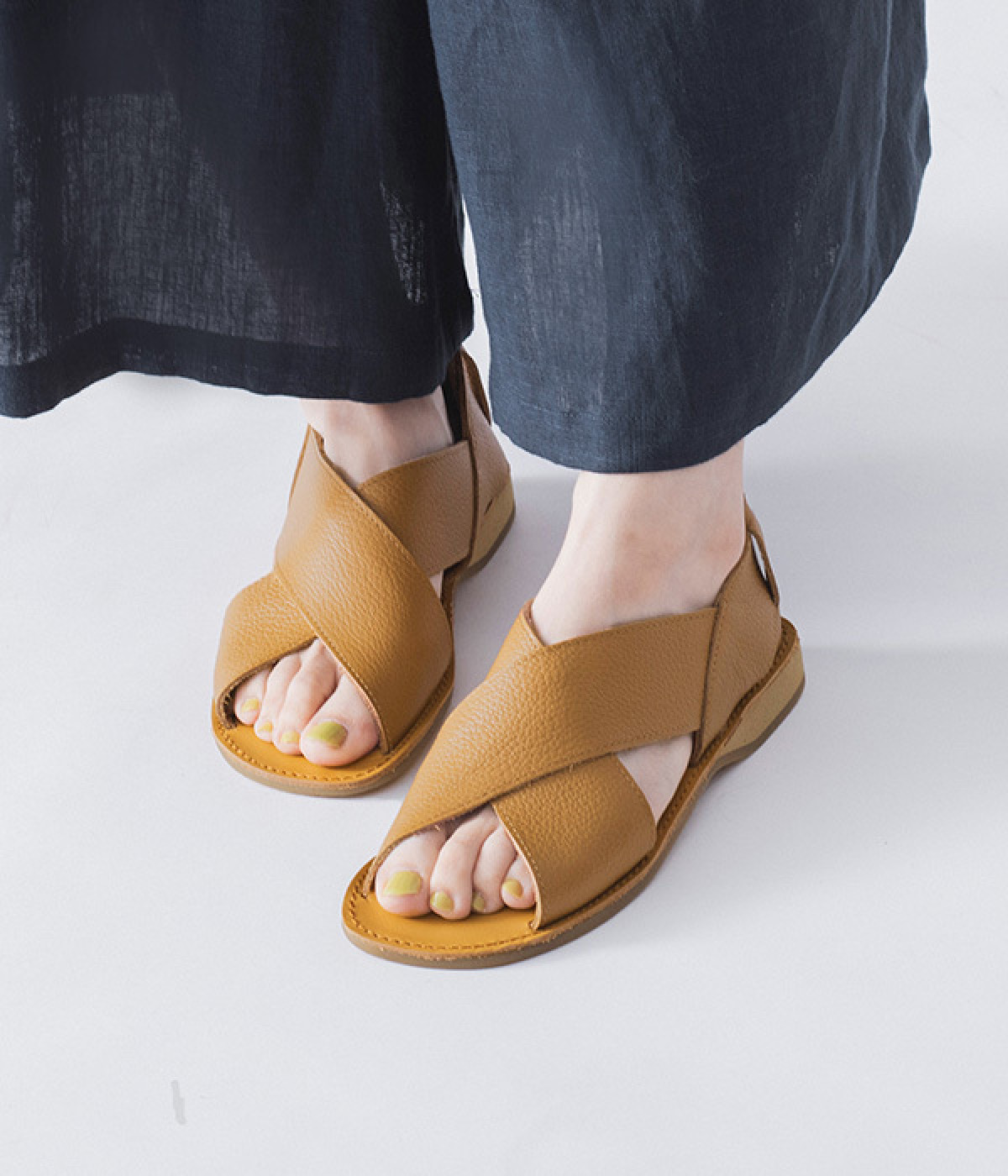 クロスベルトサンダル(キャメル-M)