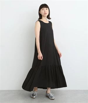 ギャザーノースリーブワンピース(ブラック-ONESIZE)