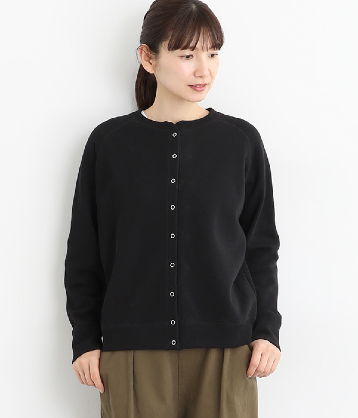 ドライタッチサカリバラグランスナップカーディガン(ブラック-ONESIZE)