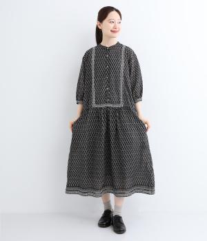 ブロックプリント7分袖ワンピース(ブラック-F)