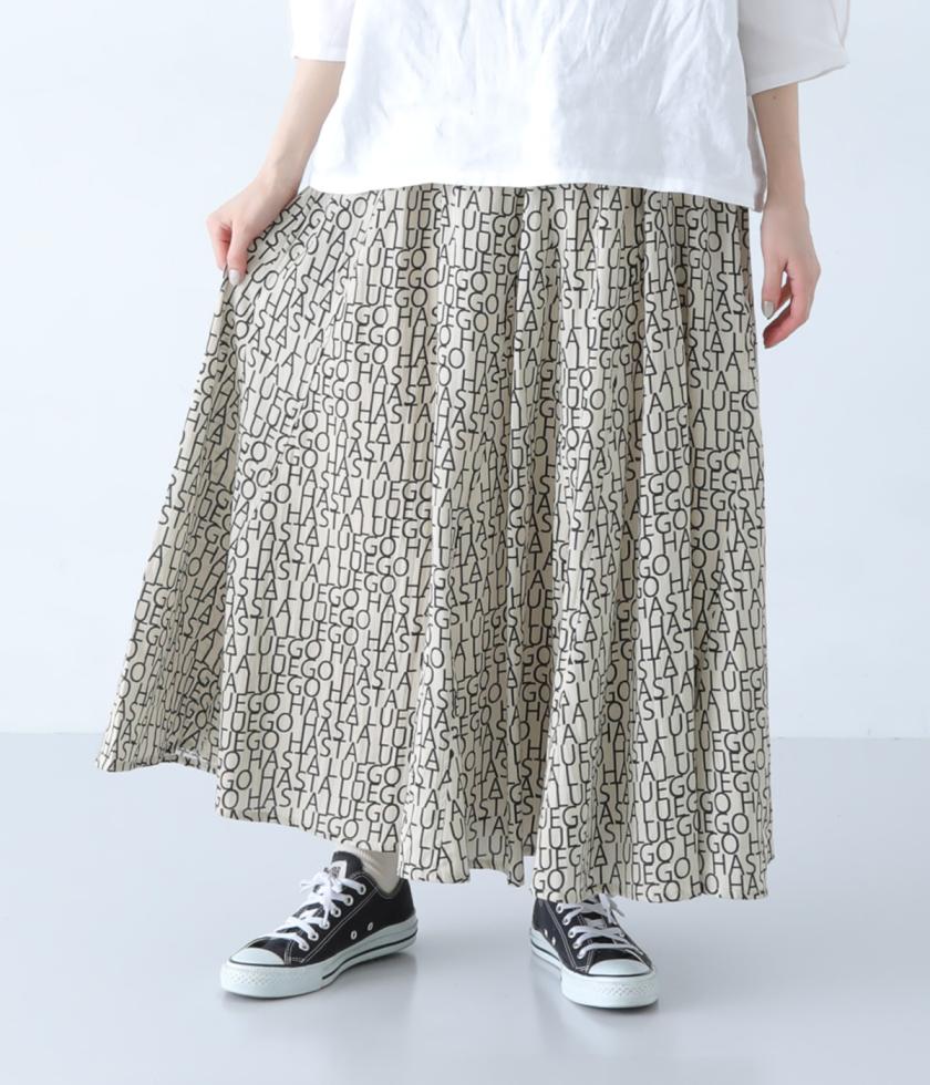 コードコットン　英字プリントギャザースカート