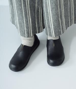 Vカットスリッポンシューズ(ブラック-25)