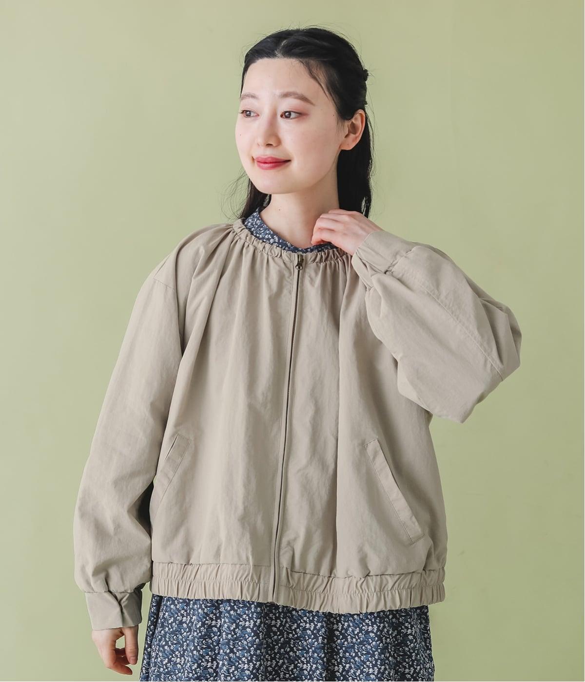 撥水ナイロンギャザーネックブルゾン(グレージュ-F)