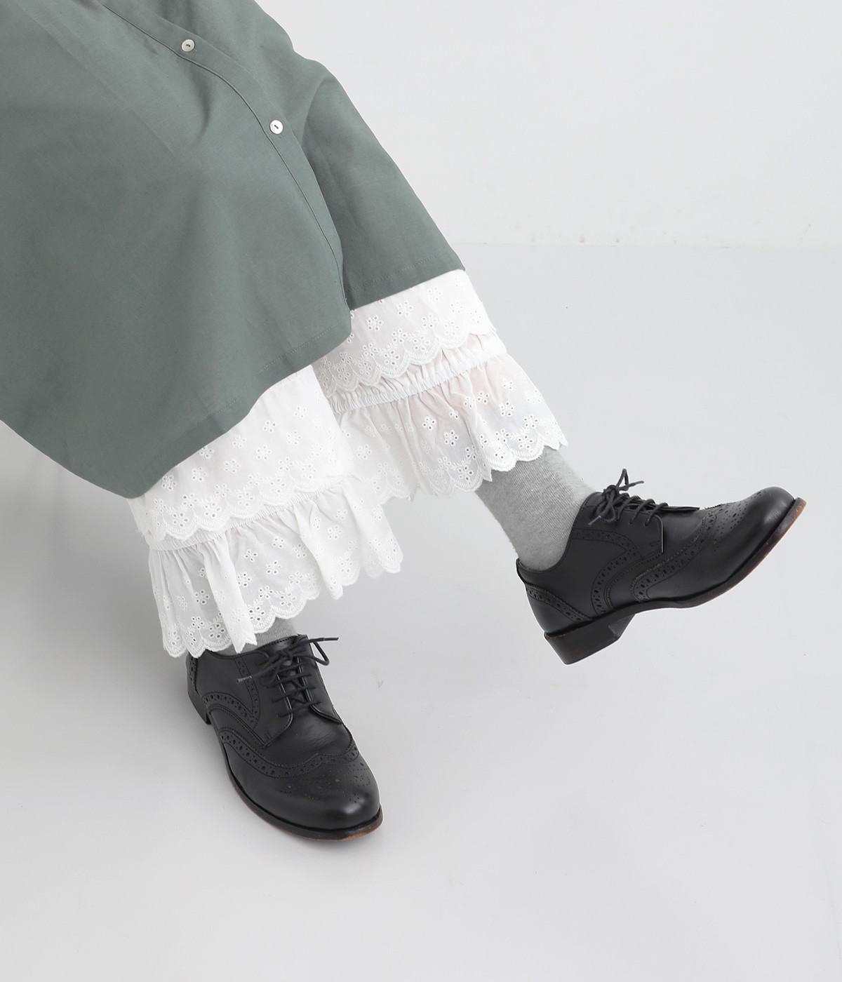 裾レースペチパンツ(ホワイト-ONESIZE)