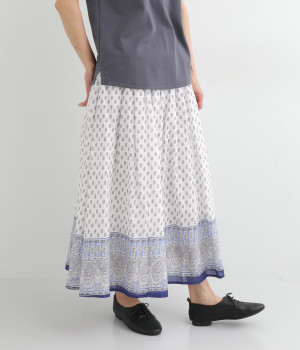 コットンボイルprint スカート(ホワイト-ONESIZE)