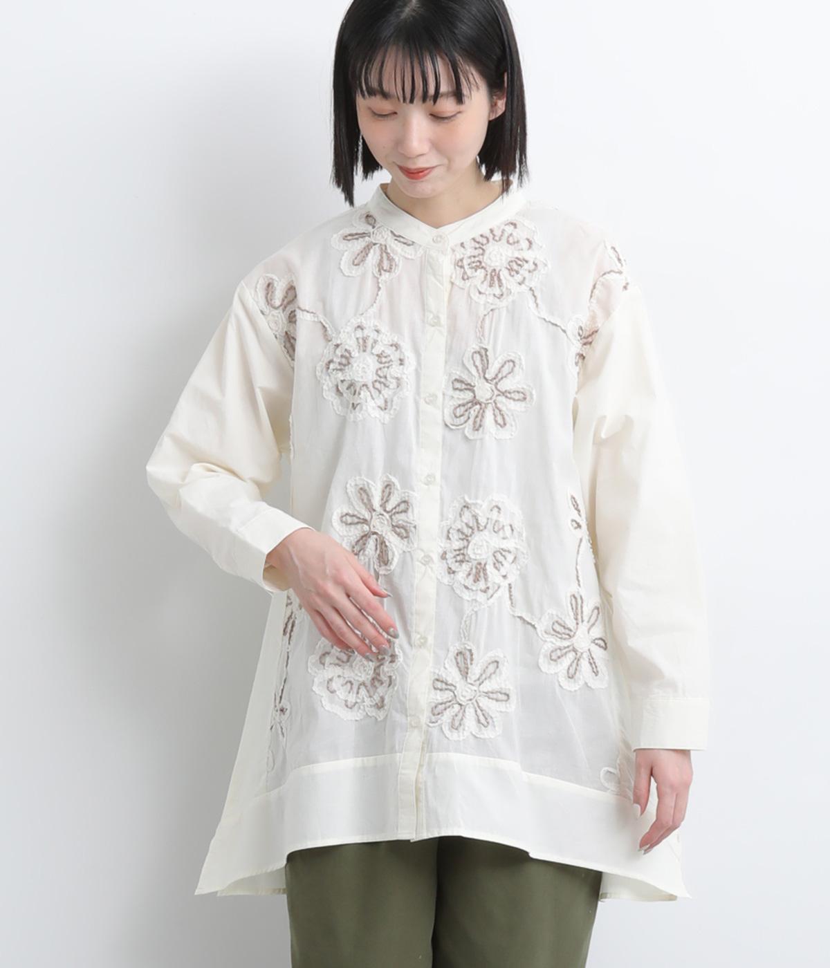 フラワーモチーフバンドカラーシャツ(キナリ-F)